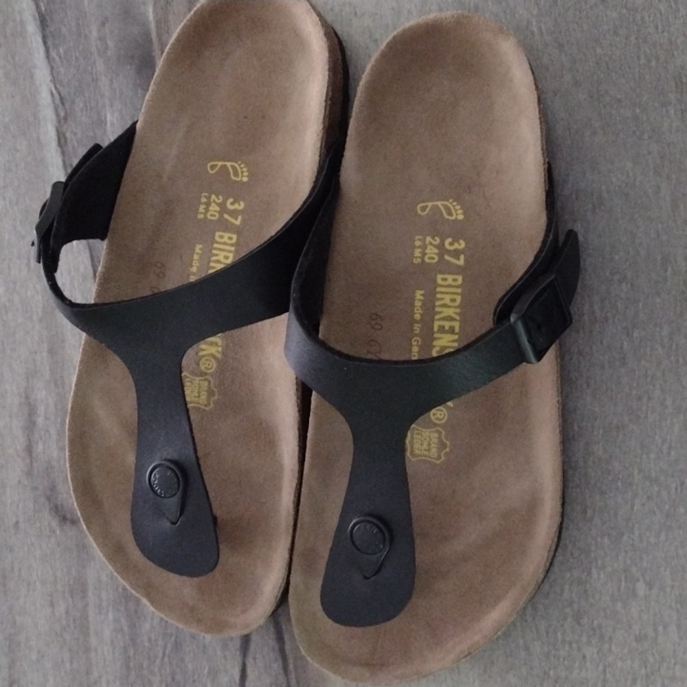 Worn one time, not my style